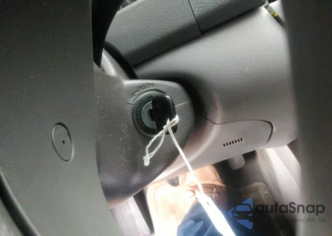 2002 Toyota Camry Le из США, поврежденный, VIN 4T1BE32K72U633550